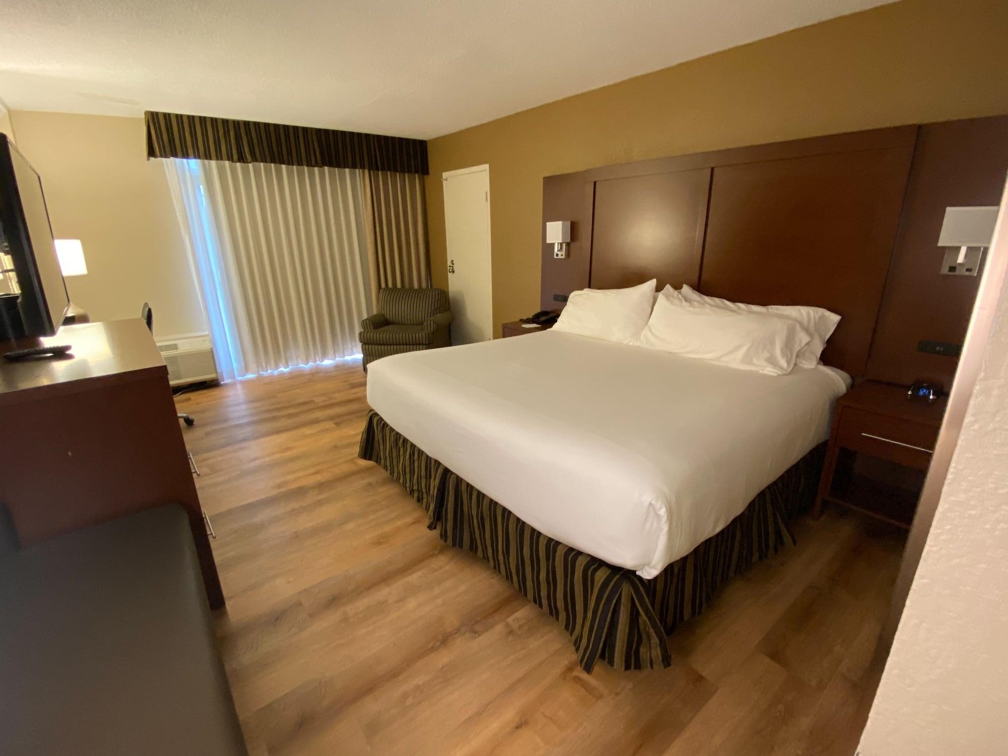 מלון Wyndham Garden ורשה מראה חיצוני תמונה
